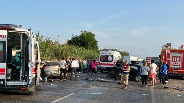 Hatayda trafik kazası: 2 ölü, 4 yaralı