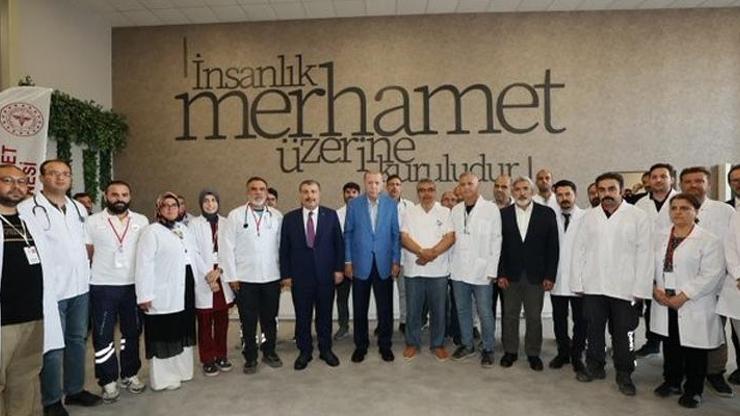 Sağlık Bakanı Koca: İnsanlık ve merhamette öndeyiz