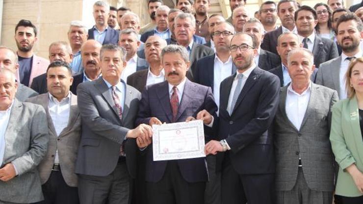Şırnak AK Parti Milletvekili Aslan Tatar, mazbatasını aldı