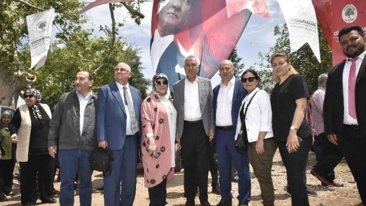 Başkan Zeydan Karalar, Kozan, Sarıçam ve Yüreğir’de halkla buluştu