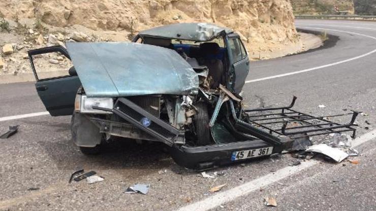 Siirt’te kamyon ile otomobil çarpıştı: 1 yaralı