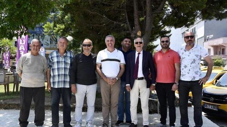 Kuşadasına modern taksi durakları