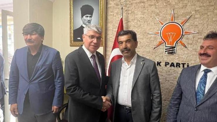 İYİ Partili Cevdetiye Belediye Başkanı Özer, AK Partiye geçti