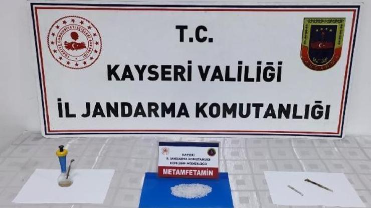 Kayseride 2 ayrı uyuşturucu operasyonunda 4 gözaltı