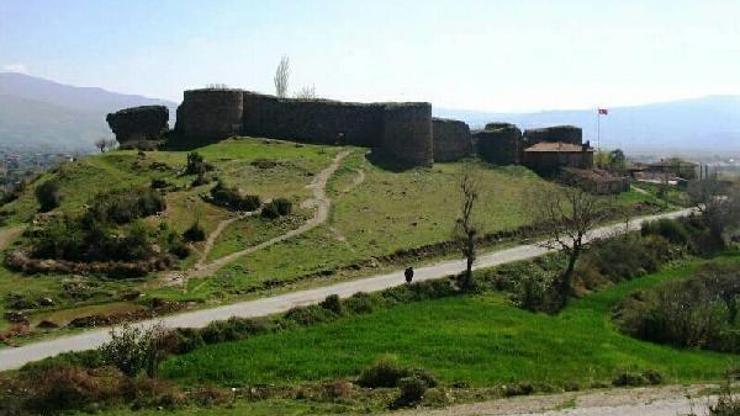 İzmirde, Hisar Kalesinin koruma alanı değiştirildi