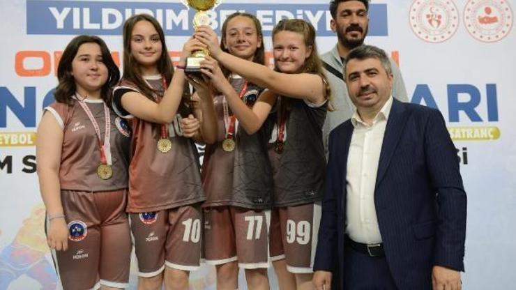 Yıldırım Belediyesi Gençlik Oyunlarının finali yapıldı