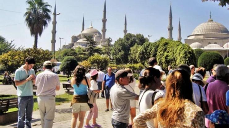Nisanda Türkiyeye gelen ziyaretçi sayısı yüzde 29 arttı