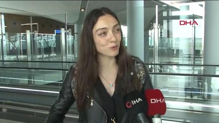 En iyi kadın oyuncu ödülünü alan Merve Dizdar yurda döndü
