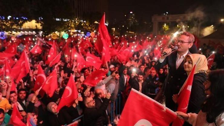 Başakşehir’de seçim kutlaması
