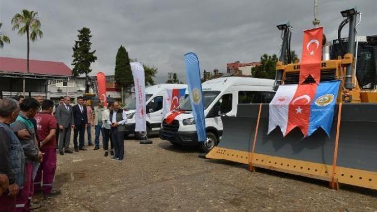 Mersin Orman Bölgeye 2 minibüs ile 1 dozer