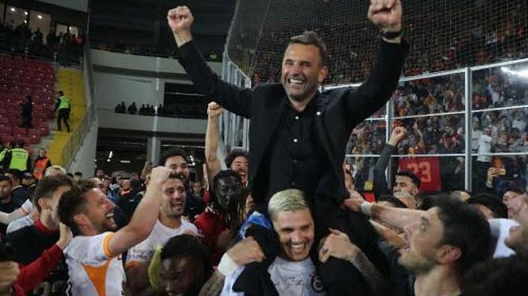 Siyasilerden şampiyon Galatasaraya tebrik mesajı