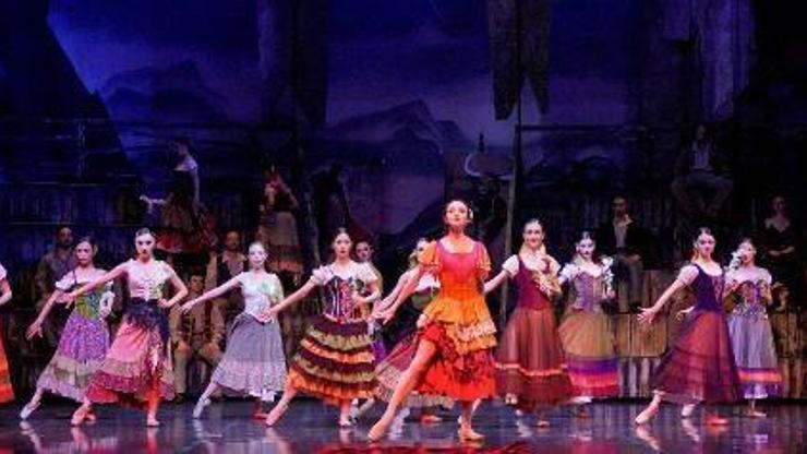 ‘Carmen’e son alkış