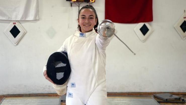Eskrim sporcusu Arzemin hedefi olimpiyat madalyası