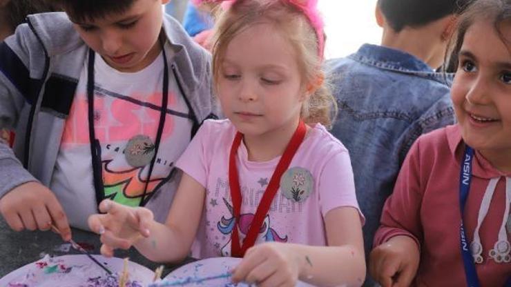 Kartal’da çocuklar için bilim şenliği düzenlendi