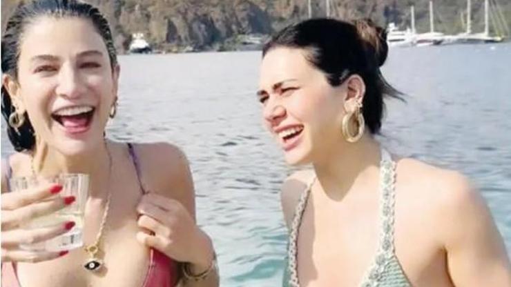 Berrak Tüzünataç tatil sezonunu açtı