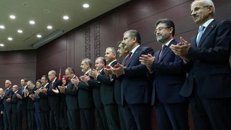 Yeni kabine üyeleri ilk mesajlarını paylaştı