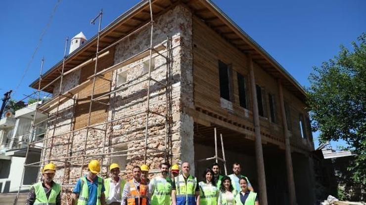 Balbeyde Devlet Konuk Evi inşaatı sürüyor