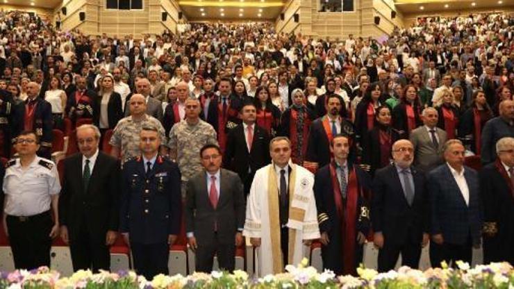 ERÜ Tıp Fakültesi 49uncu dönem mezunlarını verdi
