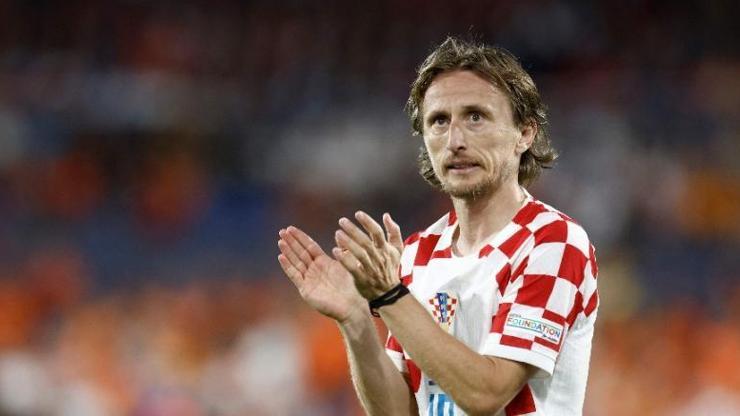 UEFA Uluslar Liginde ilk finalist belli oldu