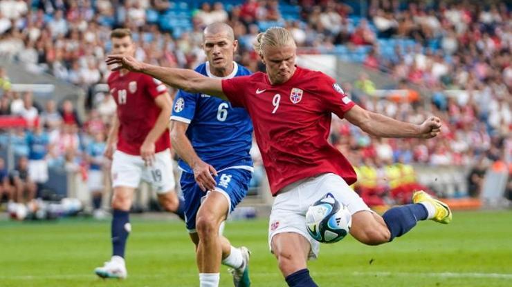 Erling Haaland 2022-2023 sezonunun en golcü futbolcusu oldu