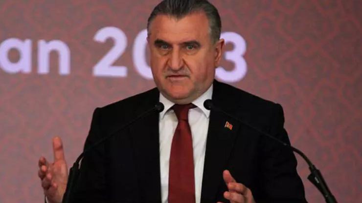 Bakan Baktan milli sporculara tebrik mesajı