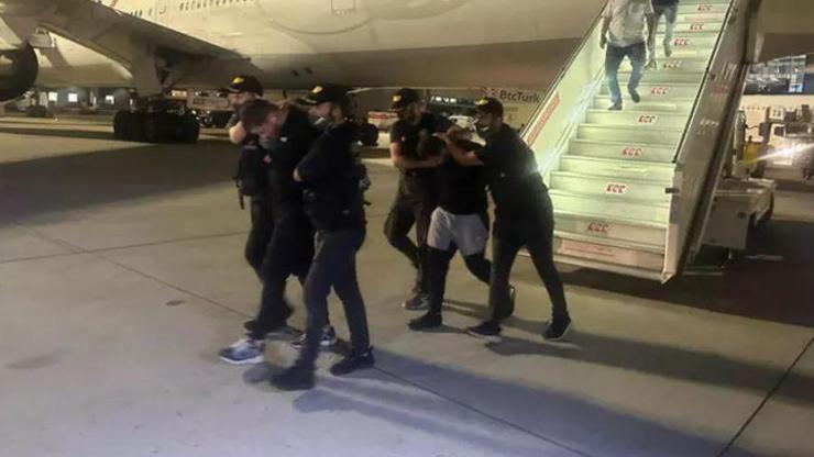 İnterpolün kırmızı bültenle aradığı 2 kişi yakalandı