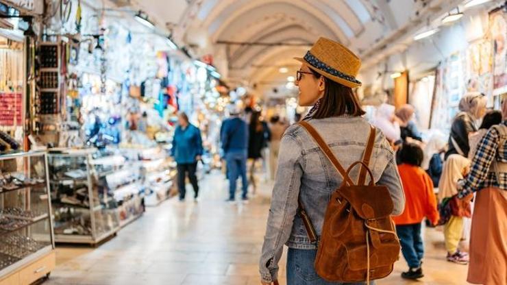 İstanbula 5 ayda 6 milyondan fazla turist geldi