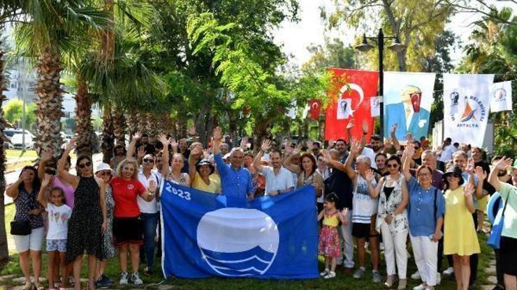 Muratpaşanın plajları için mavi bayrak töreni