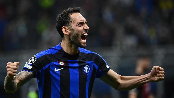 Interde Hakan Çalhanoğlu ve Bastoni imzaladı