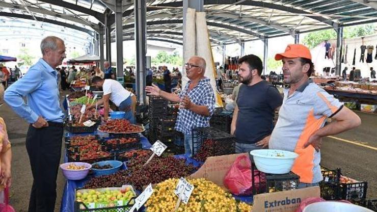 Başkan Uzunlar, semt pazarlarında vatandaşla buluştu
