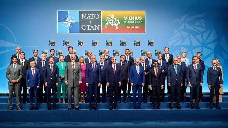 İsveç ve Finlandiya zirve fotoğrafında