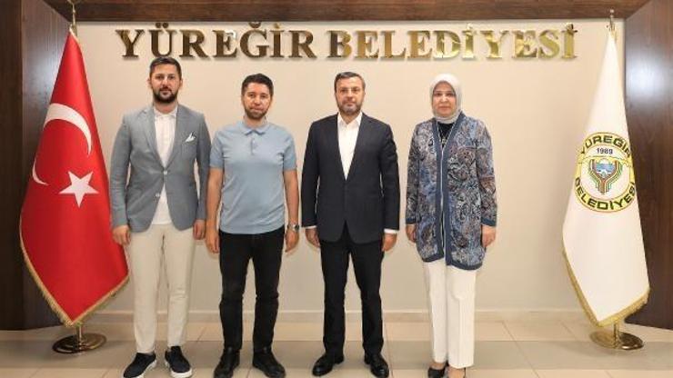 AK Parti yönetimi hacdan dönen Kocaispiri ziyaret etti