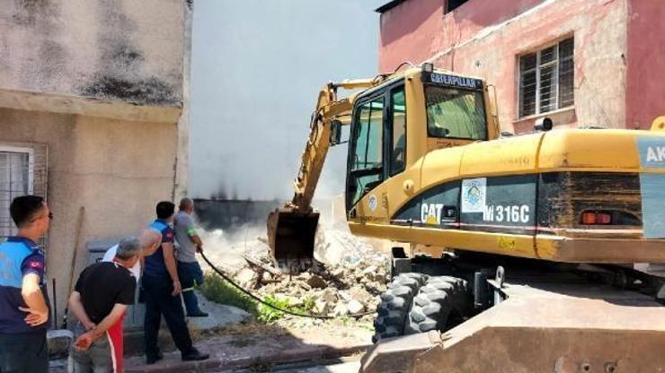 Akdeniz’de tehlike yaratan metruk binalarla mücedele sürüyor
