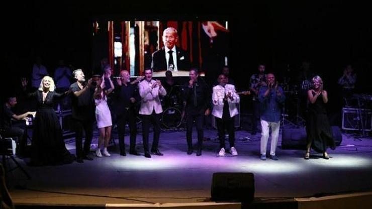 Depremzede çocuklar için Elvedasız Şarkılar Konseri düzenlendi