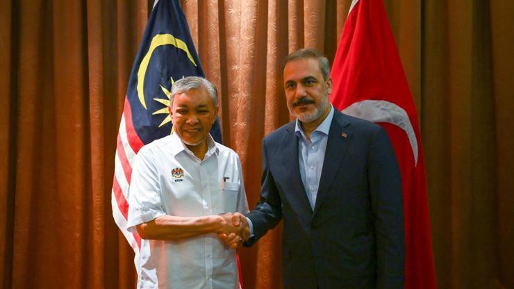 Bakan Fidan, Malezya’da resmi temaslarda bulundu