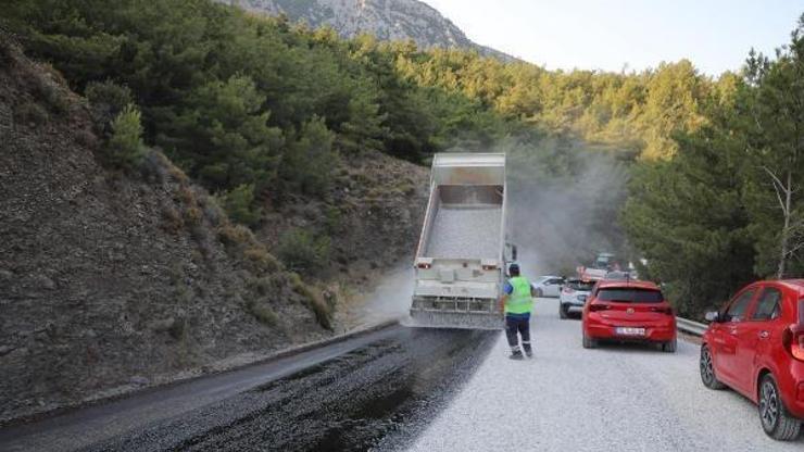 Datçada 5 mahallenin ikinci kat sathi kaplaması yapılan yolu açıldı