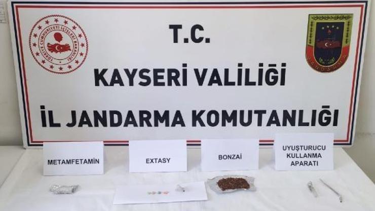 Kayseride uyuşturucu operasyonu: 3 gözaltı