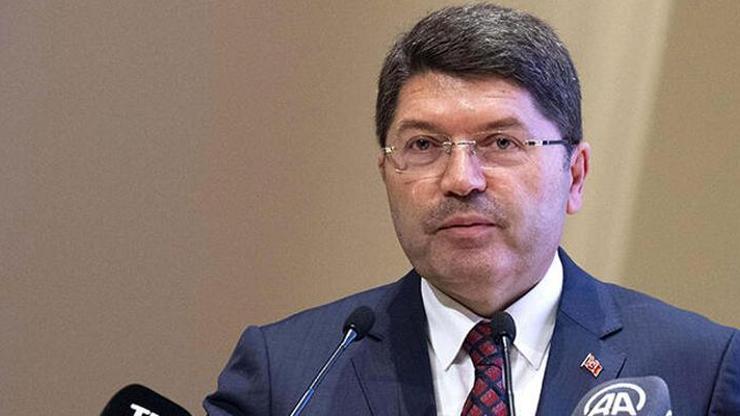 Bakan Tunç: Danimarkada Kuran-ı Kerime yönelik saldırıyı lanetliyorum