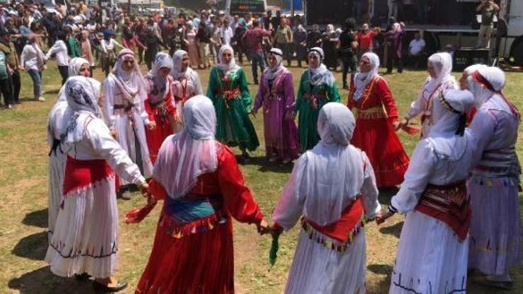 Şavşat’ta asırlık renkli şenlik