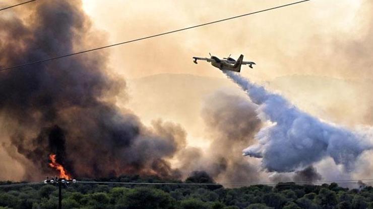 Son dakika haberi: Yunan yangın söndürme uçağı düştü: 2 pilot hayatını kaybetti