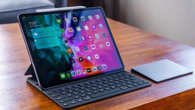 Apple 14 inç’lik iPad Pro ile sürpriz yapabilir