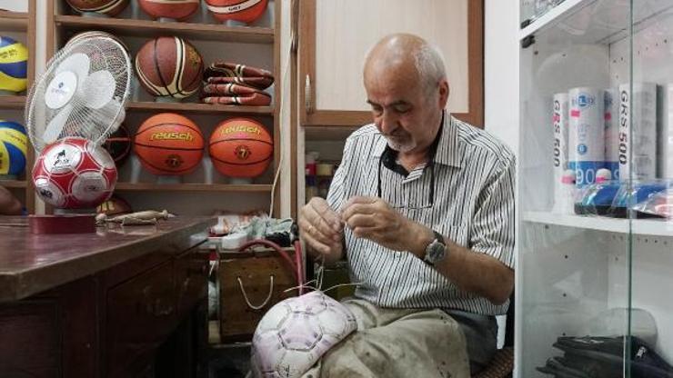 42 senedir top tamiratı yapıyor