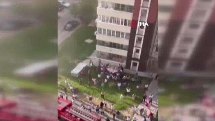 Yürekler ağızlara geldi Metrelerce yüksekten aşağı atladılar