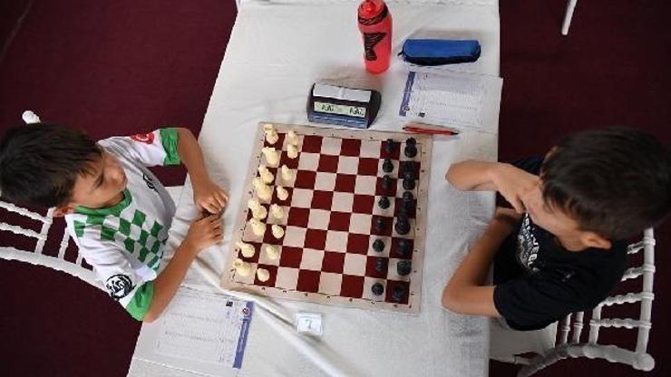 Keşan’da 18’inci Uluslararası Açık Satranç Turnuvası başladı