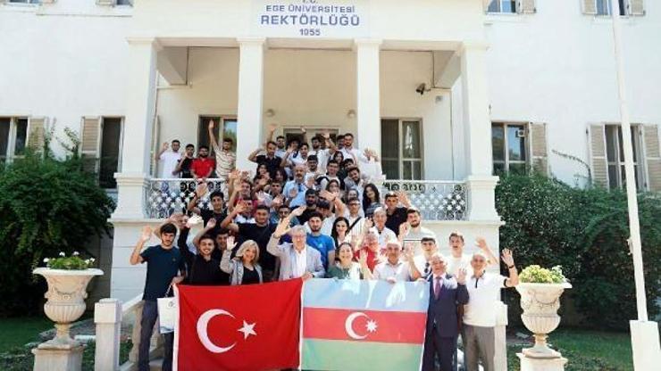 Rektör Prof. Dr. Budak EÜde eğitim görecek Azerbaycanlı öğrencileri ağırladı