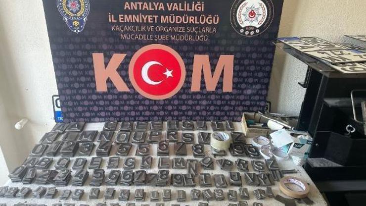 Sahte plakaları internet üzerinden satan 1 kişi yakalandı