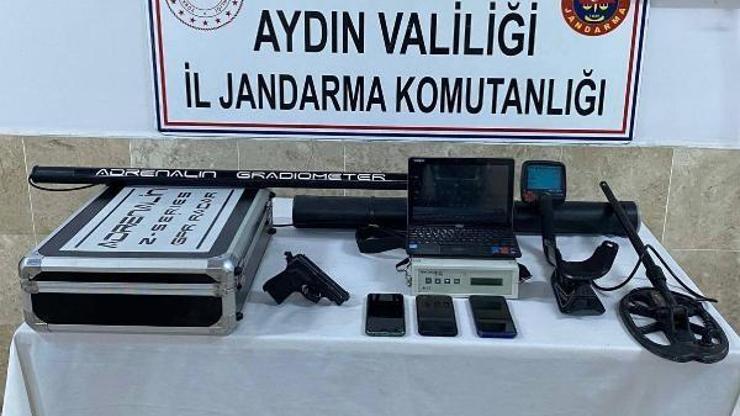 Aydında kaçak tarihi eser arayan 3 şüpheli suçüstü yakalandı
