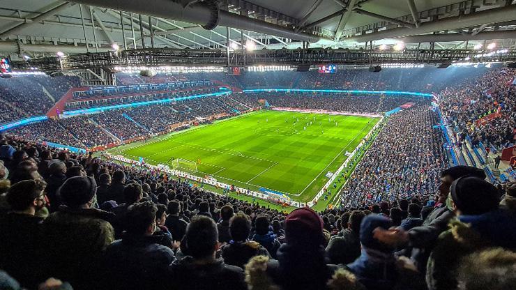 Trabzonspor tarihi anlaşmayı KAPa bildirdi