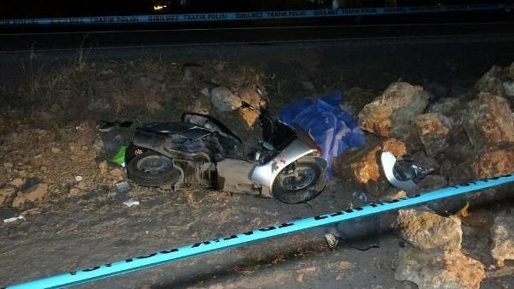 Şarampole uçan motosikletli yaşamını yitirdi