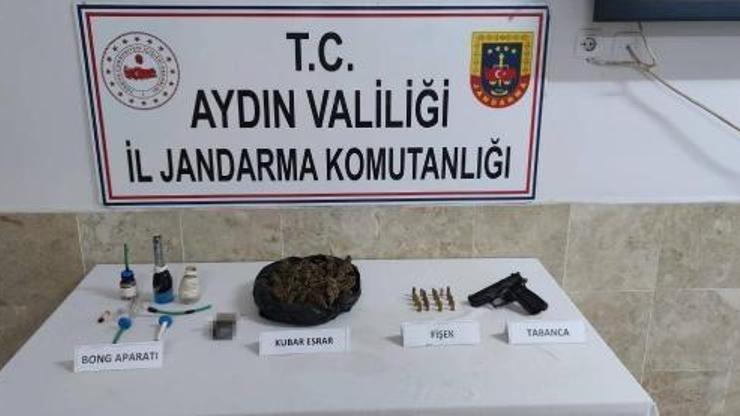 Evinde 1 kilo 170 gram esrarla yakalanıp, gözaltına alındı